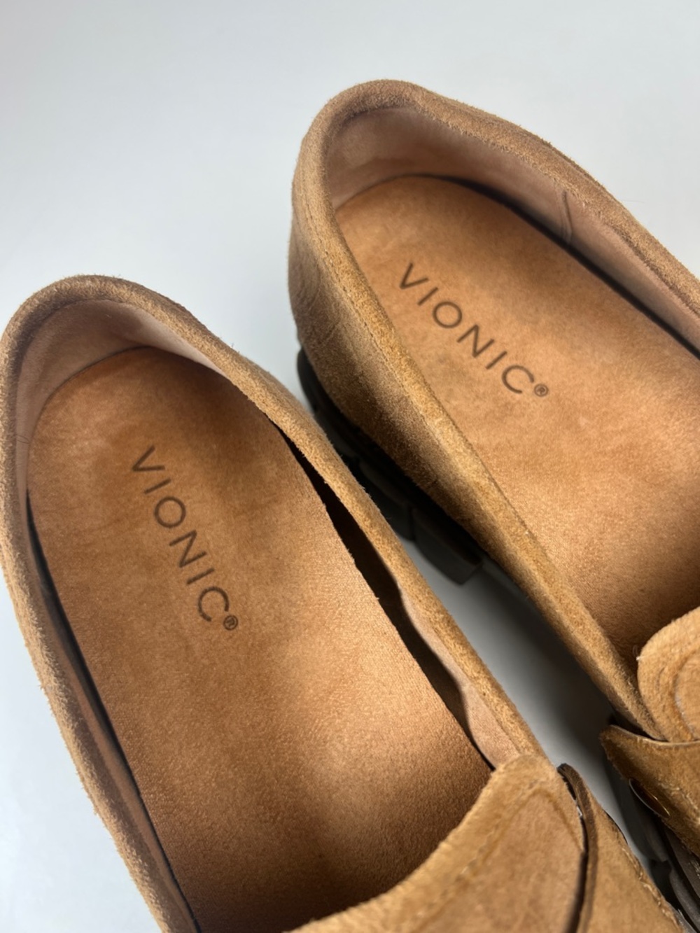 VIONIC Women’s Size 10 Tan Brown Nubuck Elodie Platform Penny Loafer - Picture 11 of 12